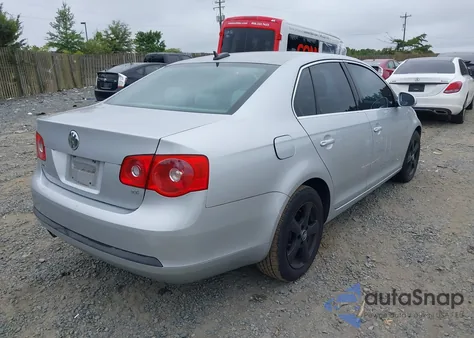 2006 Volkswagen Jetta 2.5 from USA, damaged, VIN 3VWSF71KX6M730663